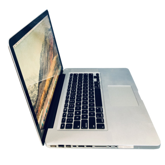 Apple MacBook Pro 15.4-Inch i7 2.4GHz Late 2011